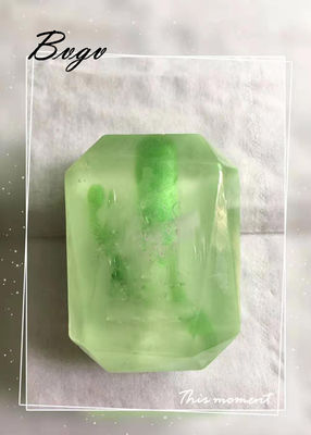 Il fronte antibatterico del cetriolo insapona l'efficace sapone d'imbiancatura fresco fresco